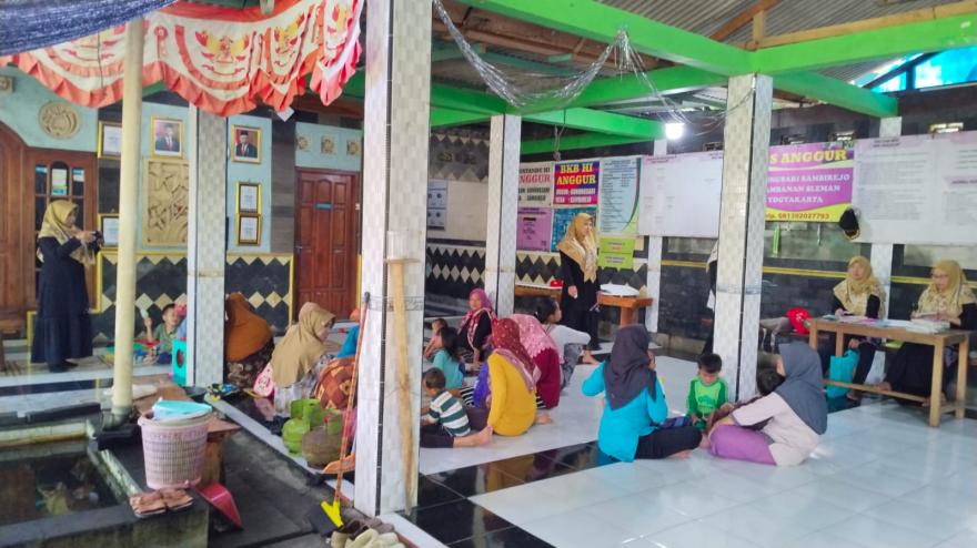 Pelaksanaan Posyandu Anggur Sambirejo Berjalan Lancar, Warga Antusias Hadiri Pemeriksaan Rutin